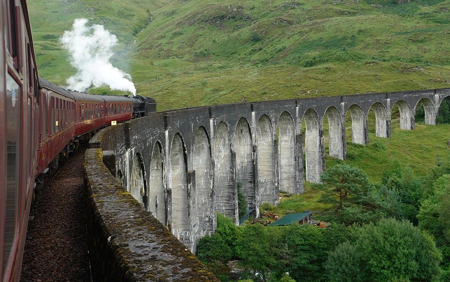 Jacobite-Steam-train01